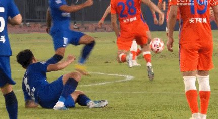 1680960334738059245.gif 孙准浩直红.gif