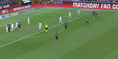 im电竞-【意甲】小小马反戈扳平 吉鲁绝杀+染红 AC米兰2比1