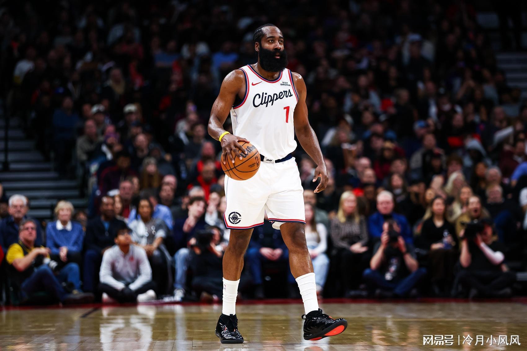 im电竞-快船惨败夜:哈登疲态尽显,悍将难堪大用,小卡令人担忧